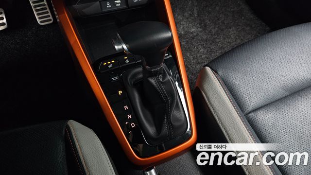Kia Stonic 1.4 Prestige 2018 — фото 9