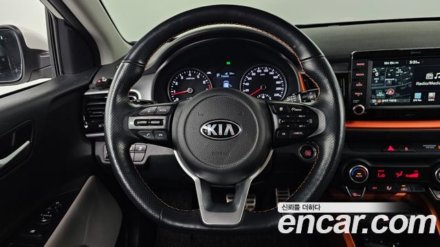 Kia Stonic 1.4 Prestige 2018 — фото 13
