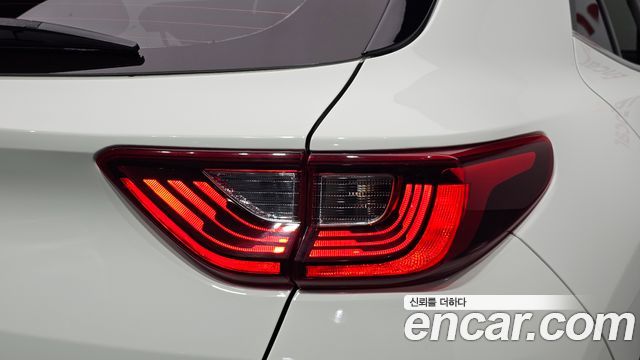 Kia Stonic 1.4 Prestige 2018 — фото 23