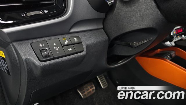 Kia Stonic 1.4 Prestige 2018 — фото 27