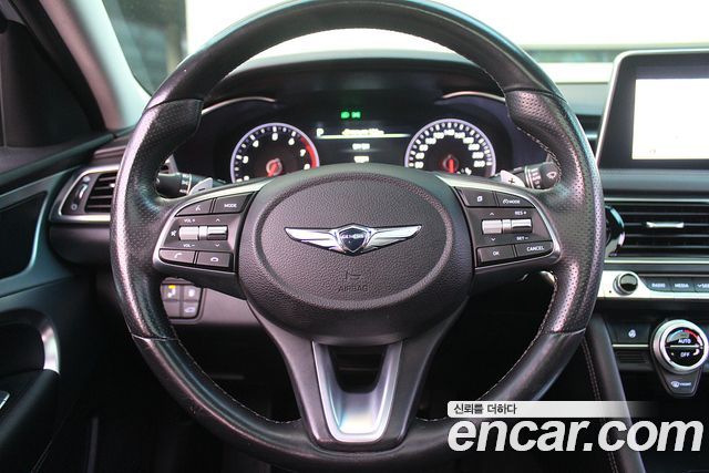 Genesis G70 2.0T Supreme 2018 — фото 15