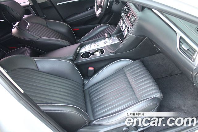 Genesis G70 2.0T Supreme 2018 — фото 20