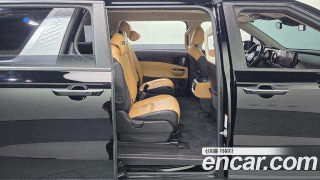 Kia Carnival (IV) Diesel 9-Seater Prestige 2023 — фото 12