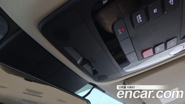 Kia Carnival (IV) Diesel 9-Seater Prestige 2023 — фото 15