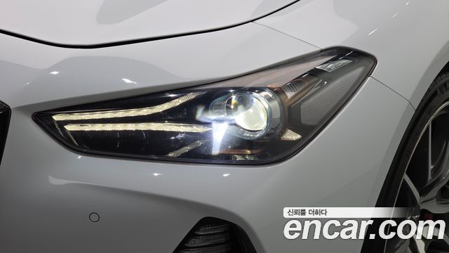 Genesis G70 2.0T AWD Sport Package 2019 — фото 22