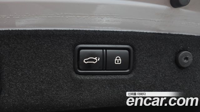 Genesis G70 2.0T AWD Sport Package 2019 — фото 36