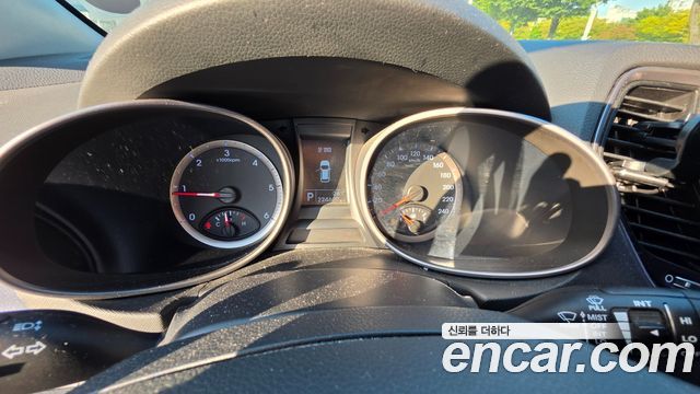 Hyundai Santa Fe (DM) Diesel(e-VGT) 2.0 2WD Premium 2013 — фото 8