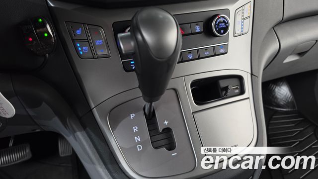 Hyundai Grand Starex Wagon 11-Seater Modern 2020 — фото 9