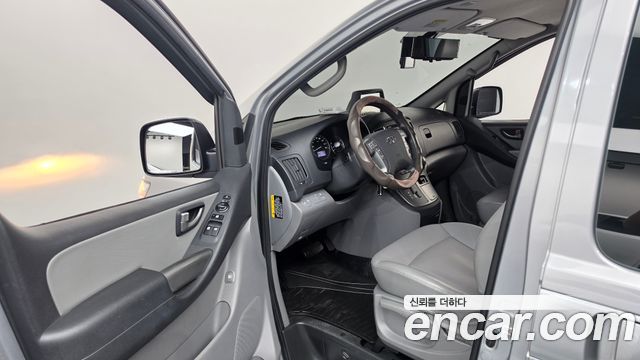 Hyundai Grand Starex Wagon 11-Seater Modern 2020 — фото 10