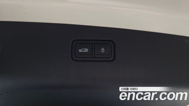Genesis GV70 2.2 Diesel AWD 2023 — фото 16