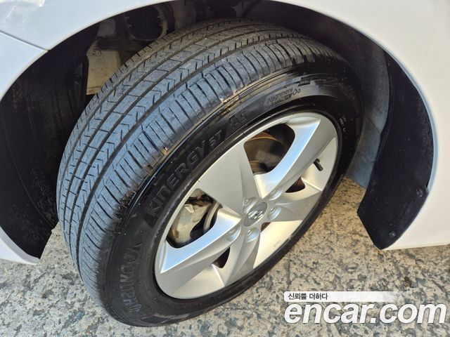 Hyundai Avante (MD) M16 GDI Avenue 2013 — фото 5