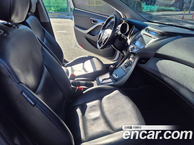 Hyundai Avante (MD) M16 GDI Avenue 2013 — фото 10