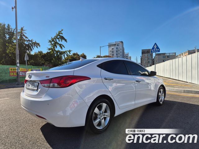 Hyundai Avante (MD) M16 GDI Avenue 2013 — фото 22