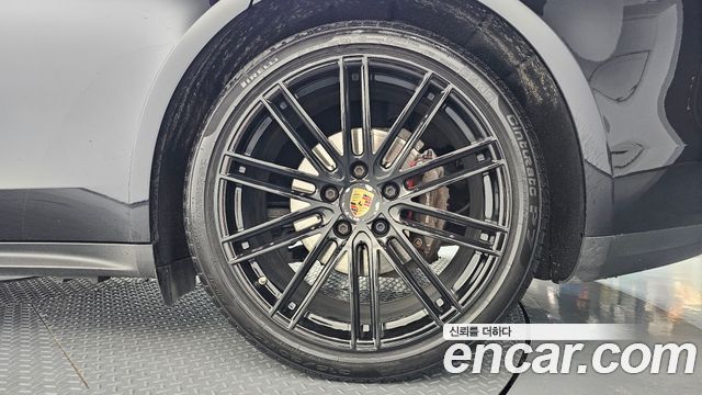 Porsche Panamera (971) 3.0 AWD 2018 — фото 21