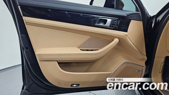 Porsche Panamera (971) 3.0 AWD 2018 — фото 24