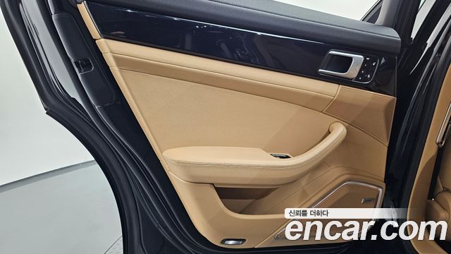 Porsche Panamera (971) 3.0 AWD 2018 — фото 25