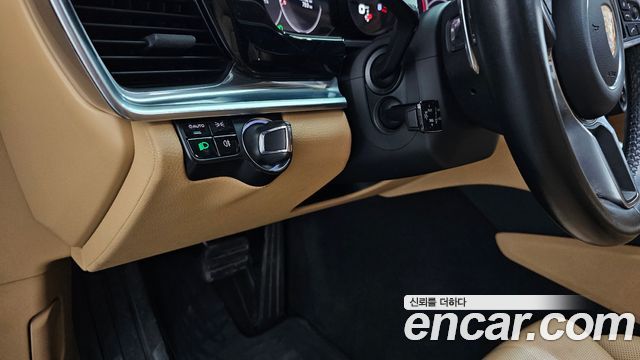 Porsche Panamera (971) 3.0 AWD 2018 — фото 29