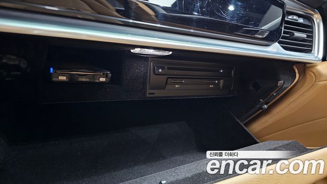 Porsche Panamera (971) 3.0 AWD 2018 — фото 31