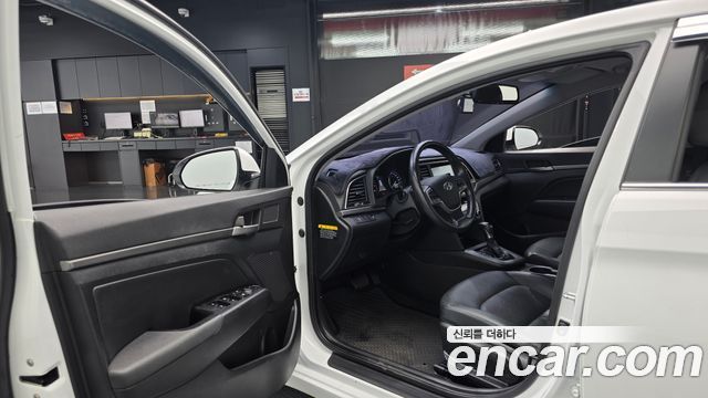 Hyundai Avante (AD) 1.6 GDI Modern 2016 — фото 10