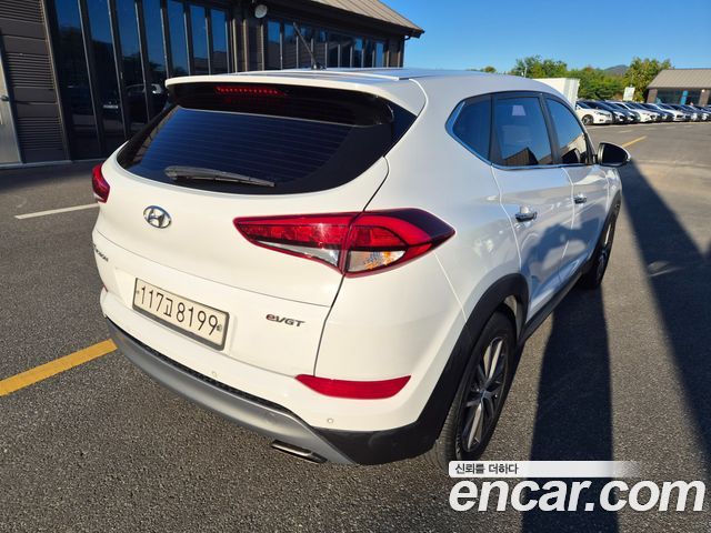Hyundai Tucson Diesel 1.7 2WD Style Fever 2017 — фото 4