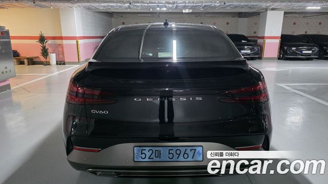 Genesis GV60 Standard AWD 2023 — фото 4