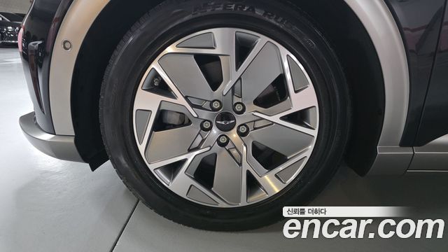 Genesis GV60 Standard AWD 2023 — фото 5