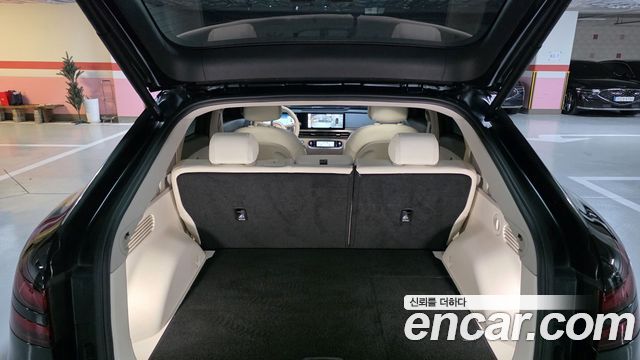 Genesis GV60 Standard AWD 2023 — фото 17