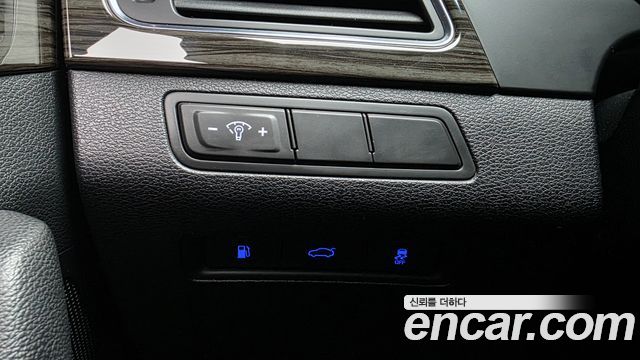 Hyundai Sonata (LF) 2.0 Smart 2015 — фото 17