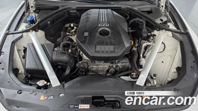 Genesis G70 Gasoline 2.0T 2WD 2022 — фото 6