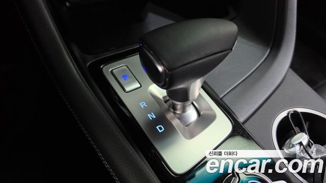 Genesis G70 Gasoline 2.0T 2WD 2022 — фото 9
