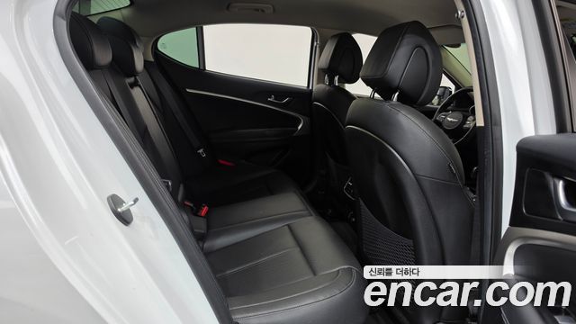 Genesis G70 Gasoline 2.0T 2WD 2022 — фото 11