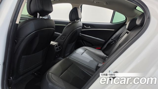 Genesis G70 Gasoline 2.0T 2WD 2022 — фото 19
