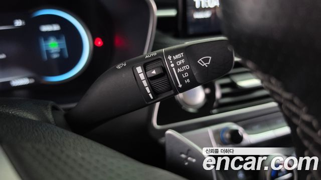 Genesis G70 Gasoline 2.0T 2WD 2022 — фото 27