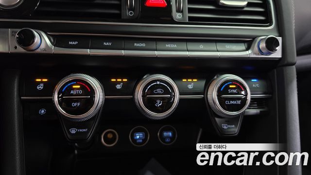 Genesis G70 Gasoline 2.0T 2WD 2022 — фото 31