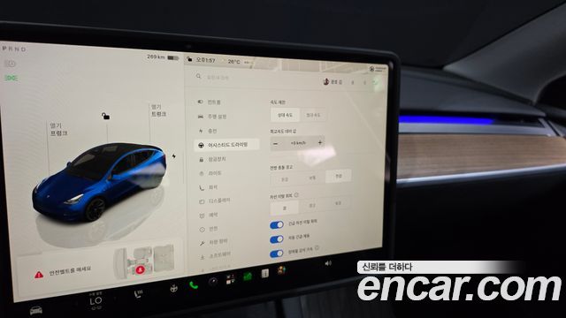 Tesla Model Y Long Range AWD 2024 — фото 29