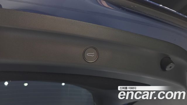Tesla Model Y Long Range AWD 2024 — фото 34