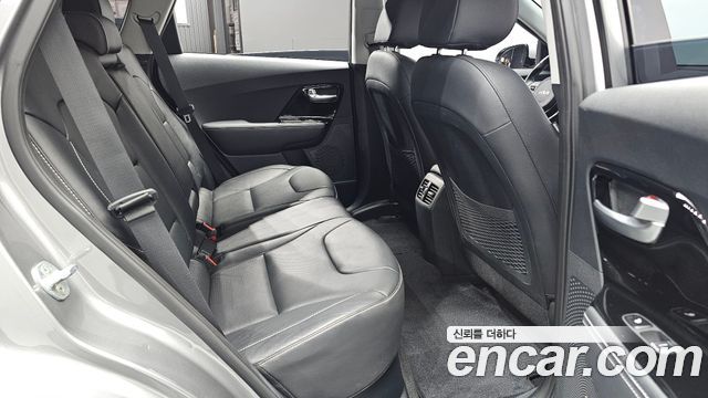 Kia Niro EV Noblesse 2022 — фото 11