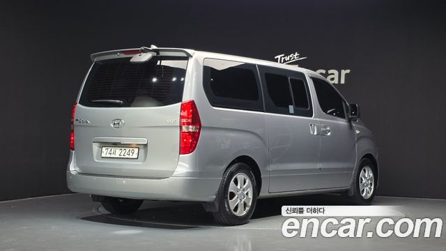 Hyundai Grand Starex Wagon 12-Seater Modern 2018 — фото 2