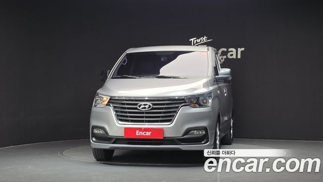 Hyundai Grand Starex Wagon 12-Seater Modern 2018 — фото 3