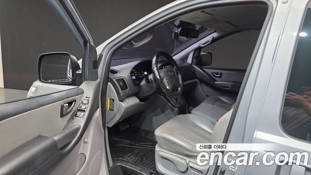 Hyundai Grand Starex Wagon 12-Seater Modern 2018 — фото 10