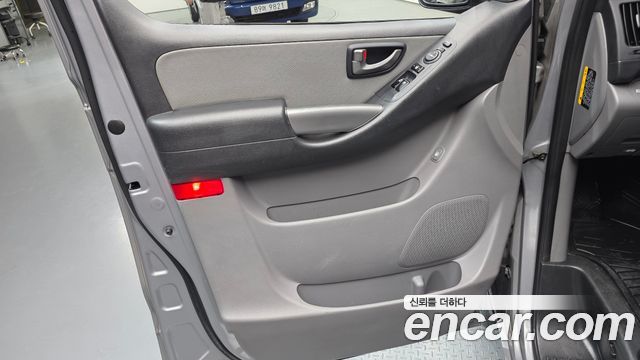 Hyundai Grand Starex Wagon 12-Seater Modern 2018 — фото 30
