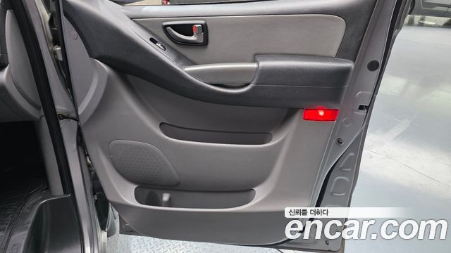 Hyundai Grand Starex Wagon 12-Seater Modern 2018 — фото 31