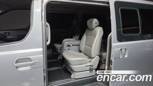 Hyundai Grand Starex Wagon 12-Seater Modern 2018 — фото 32