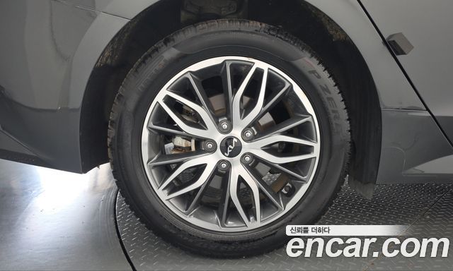 Kia K5 (III) 2.0 Prestige 2022 — фото 5