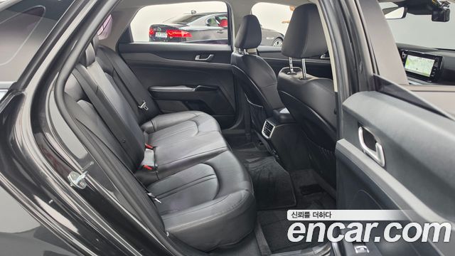 Kia K5 (III) 2.0 Prestige 2022 — фото 11