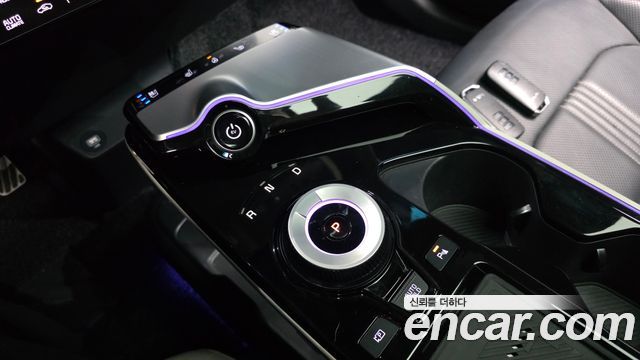 Kia EV6 Long Range 4WD GT Line 2023 — фото 9