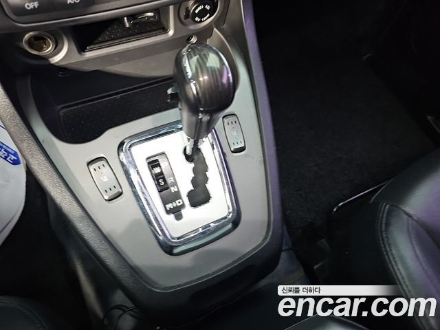 KG Mobility (SsangYong) Korando Turismo 4WD TX 9-seater 2017 — фото 9