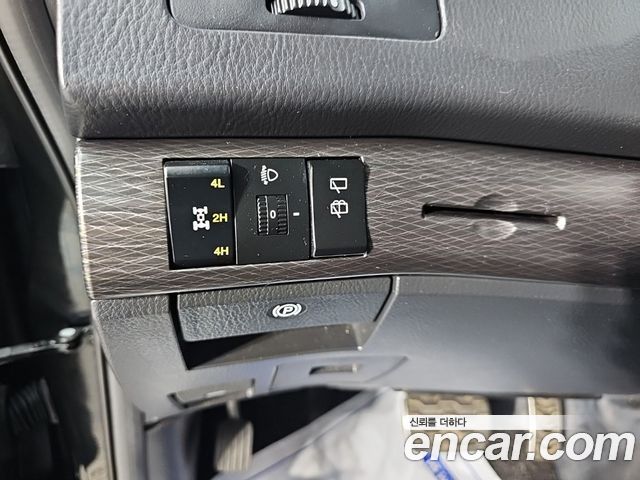 KG Mobility (SsangYong) Korando Turismo 4WD TX 9-seater 2017 — фото 22