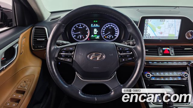 Hyundai Grandeur (IG) 3.0 Exclusive Special 2018 — фото 13
