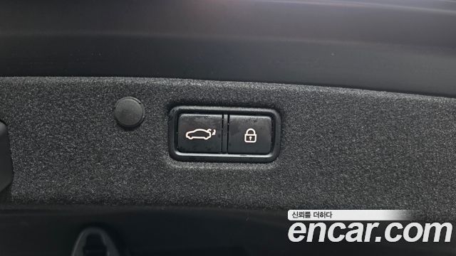 Hyundai Grandeur (IG) 3.0 Exclusive Special 2018 — фото 16